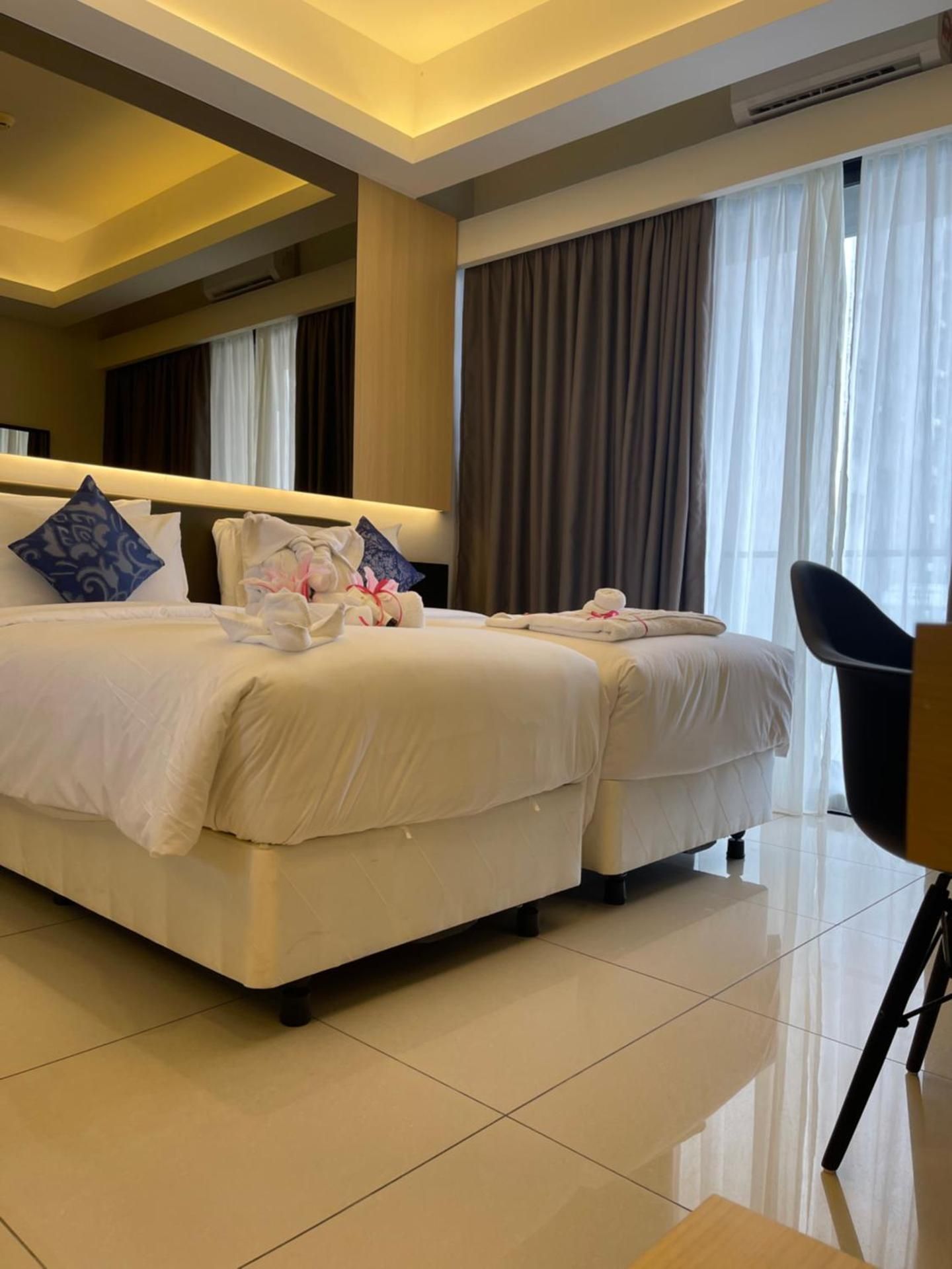 Apartment with Balcony