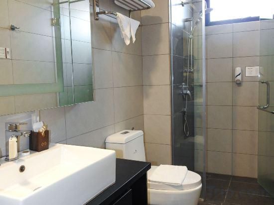 Deluxe - Non-Smoking