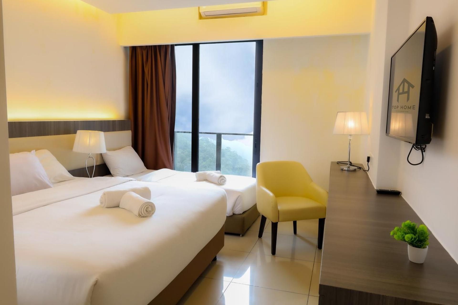 Deluxe King Suite