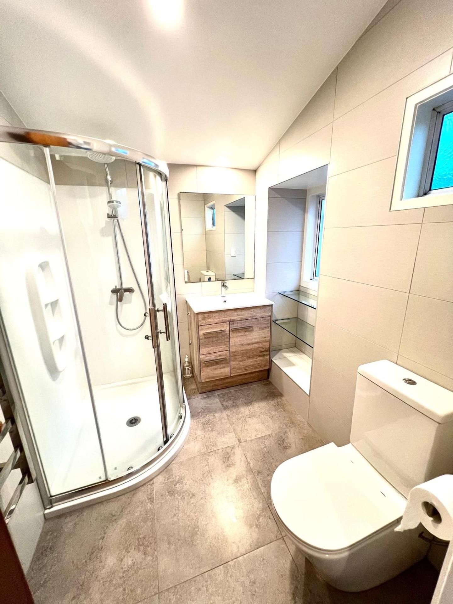 Deluxe Double Room with Shower