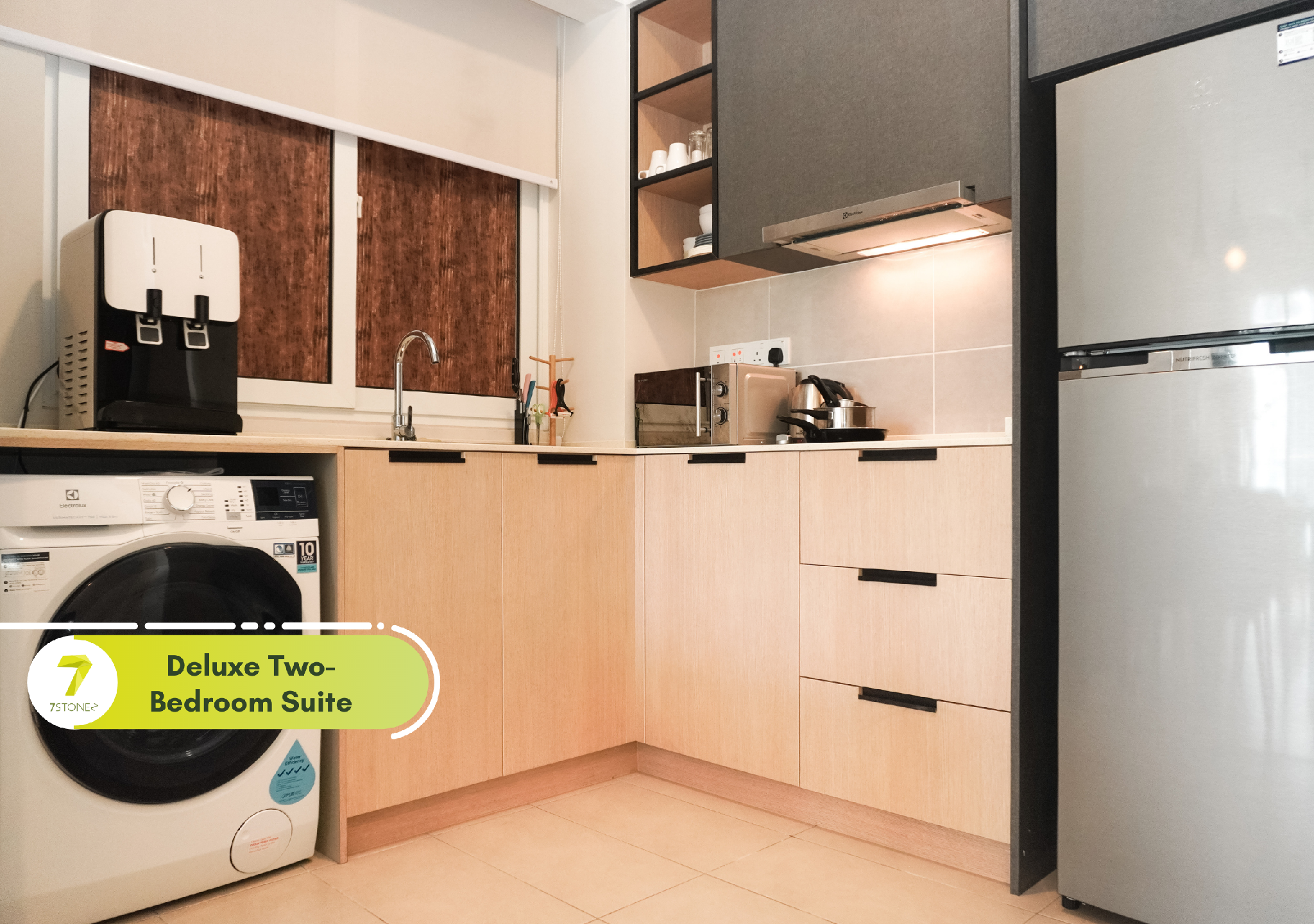 2-Bedroom Deluxe Suite with Balcony