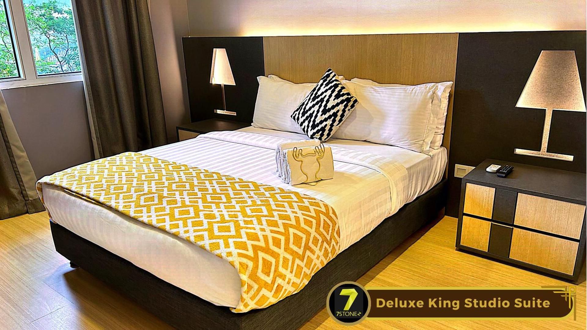 Deluxe Studio Suite King