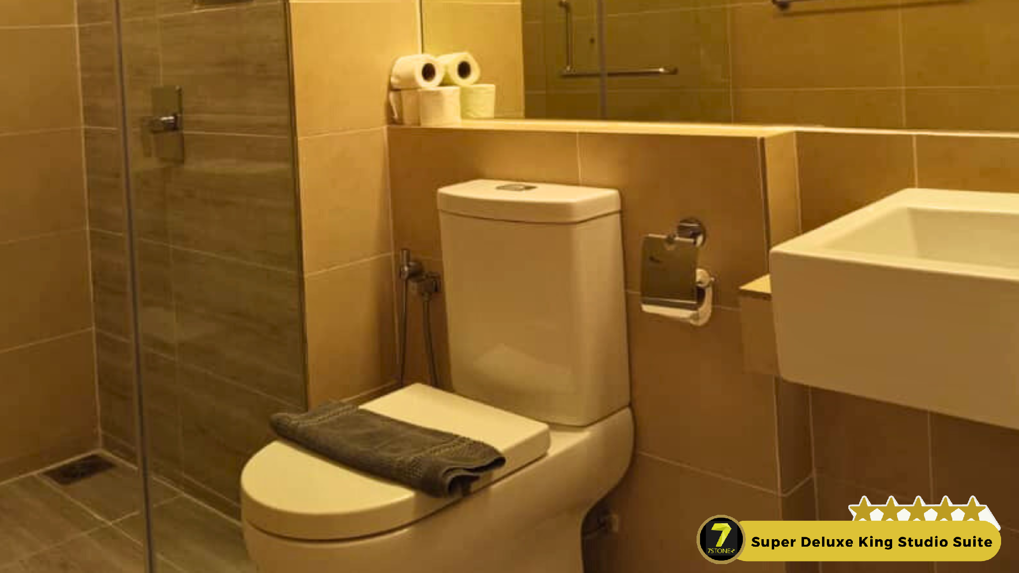 Super Deluxe King Studio Suite