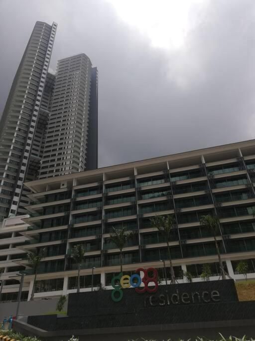 Geo38 Genting View Premium Home Plus+8 GPO SkyWay 