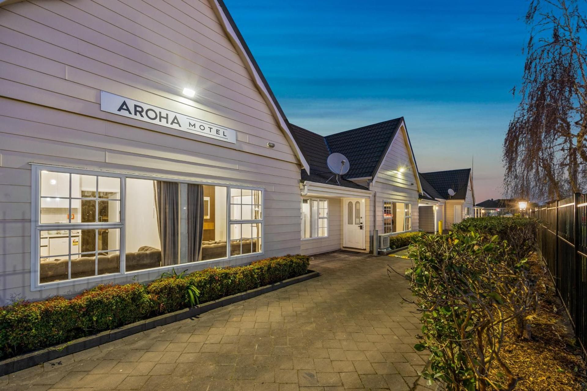 Aroha Motel & Apartments