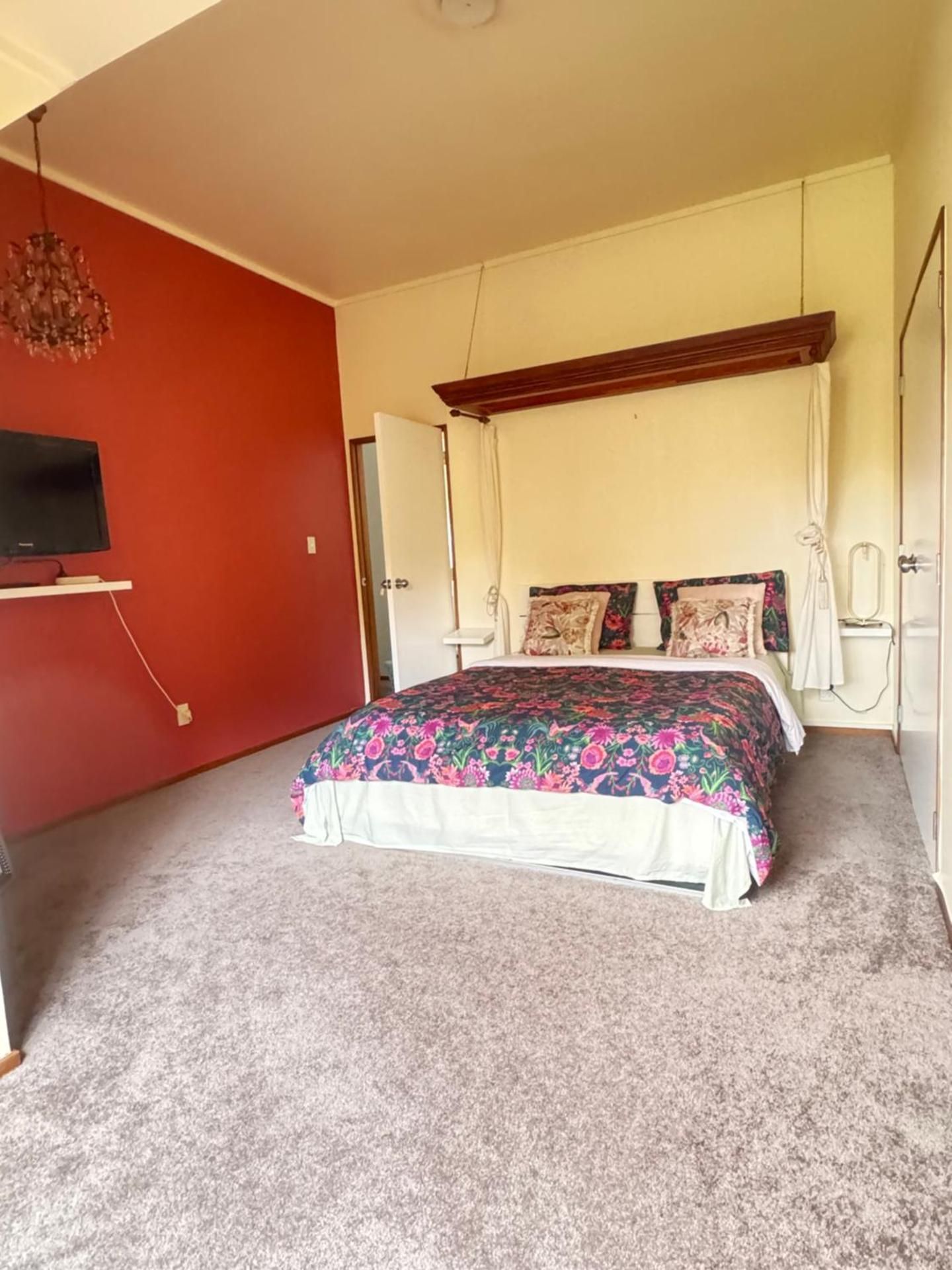 Triple Room with Shared Toilet