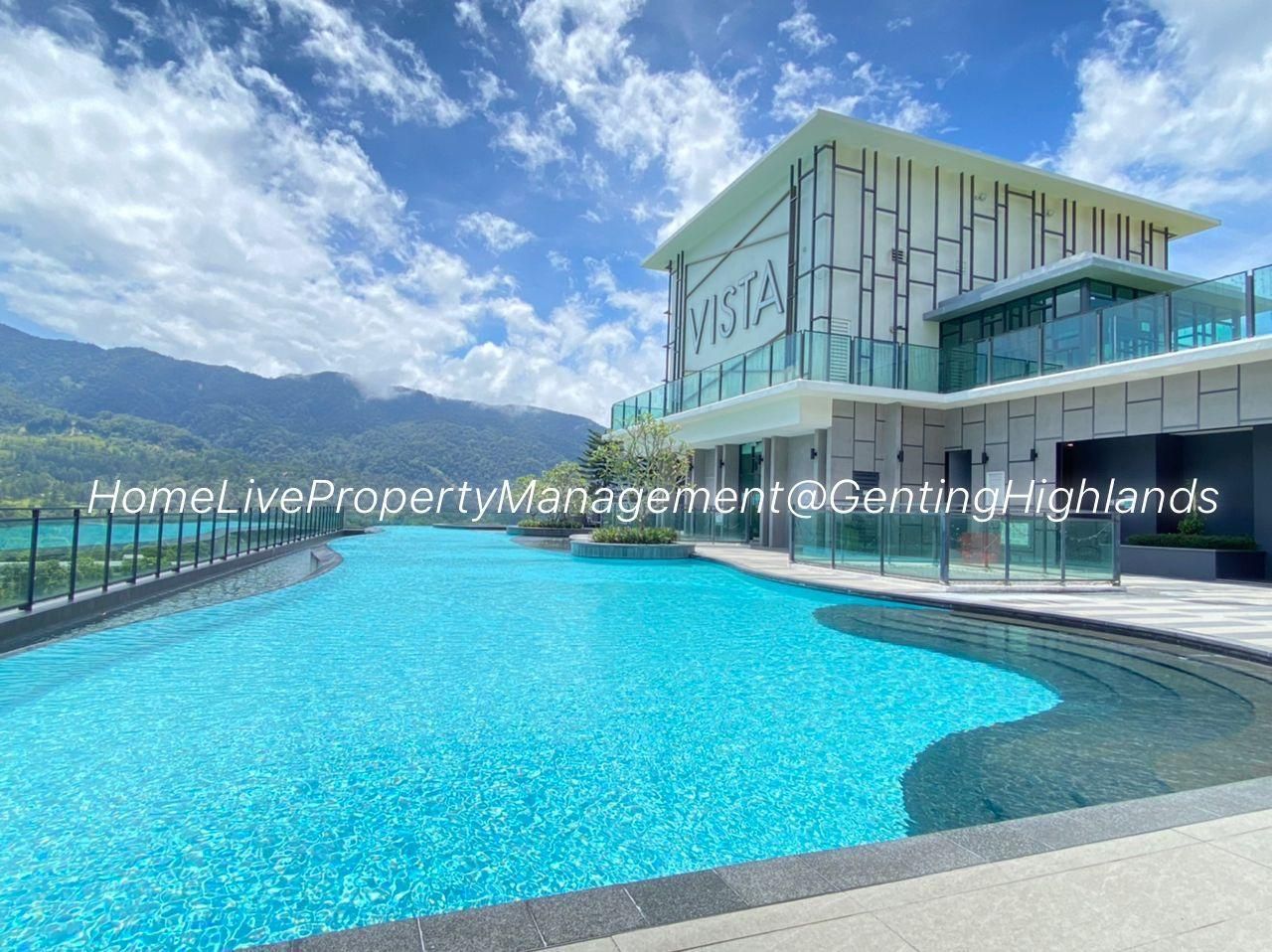 swimming pool [outdoor]