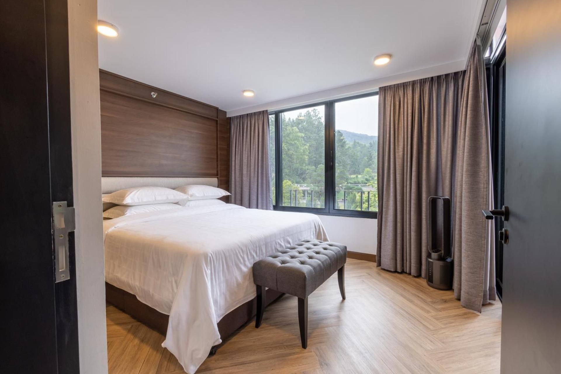 Mansion Room