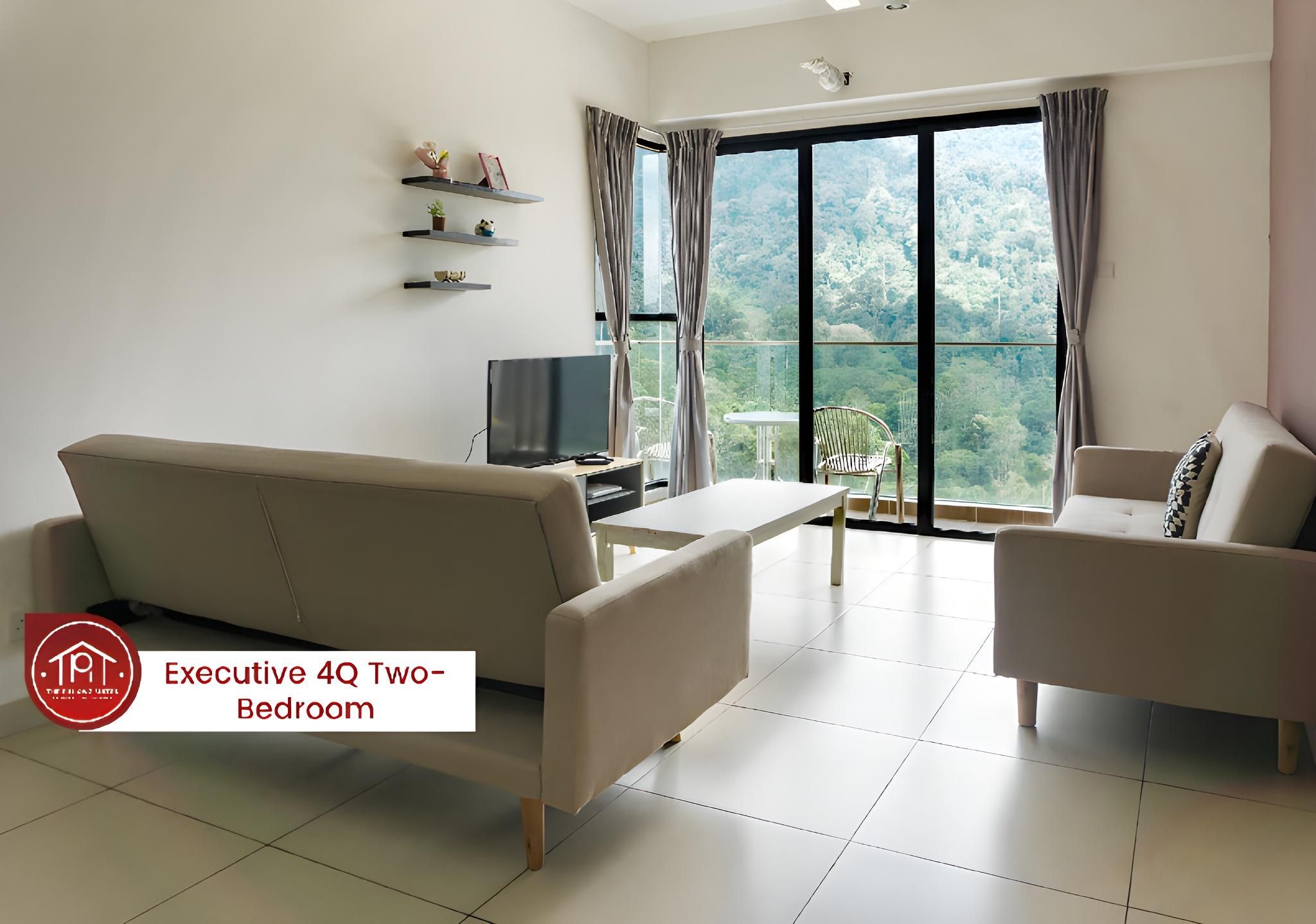 Three-Bedroom Executive Apartment with Balcony