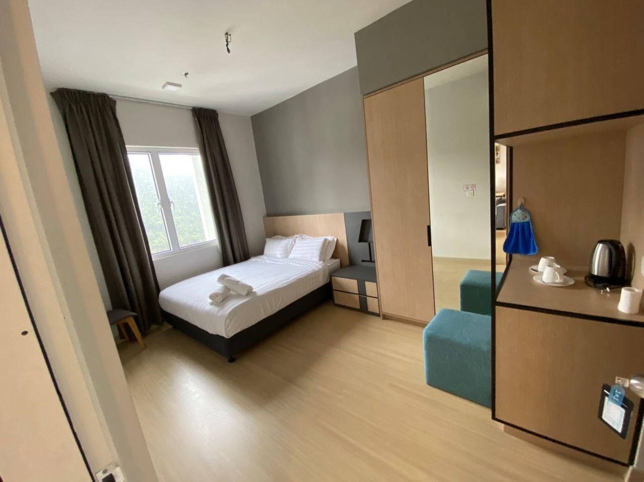 Penthouse - Heated Swimming Pool Included