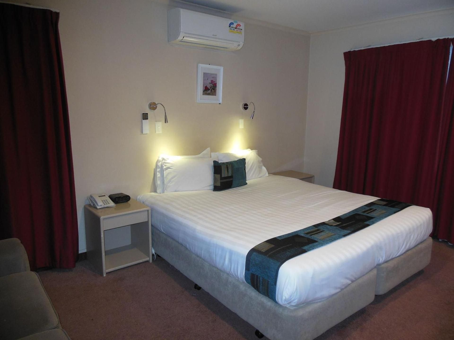 One Bedroom Apartment