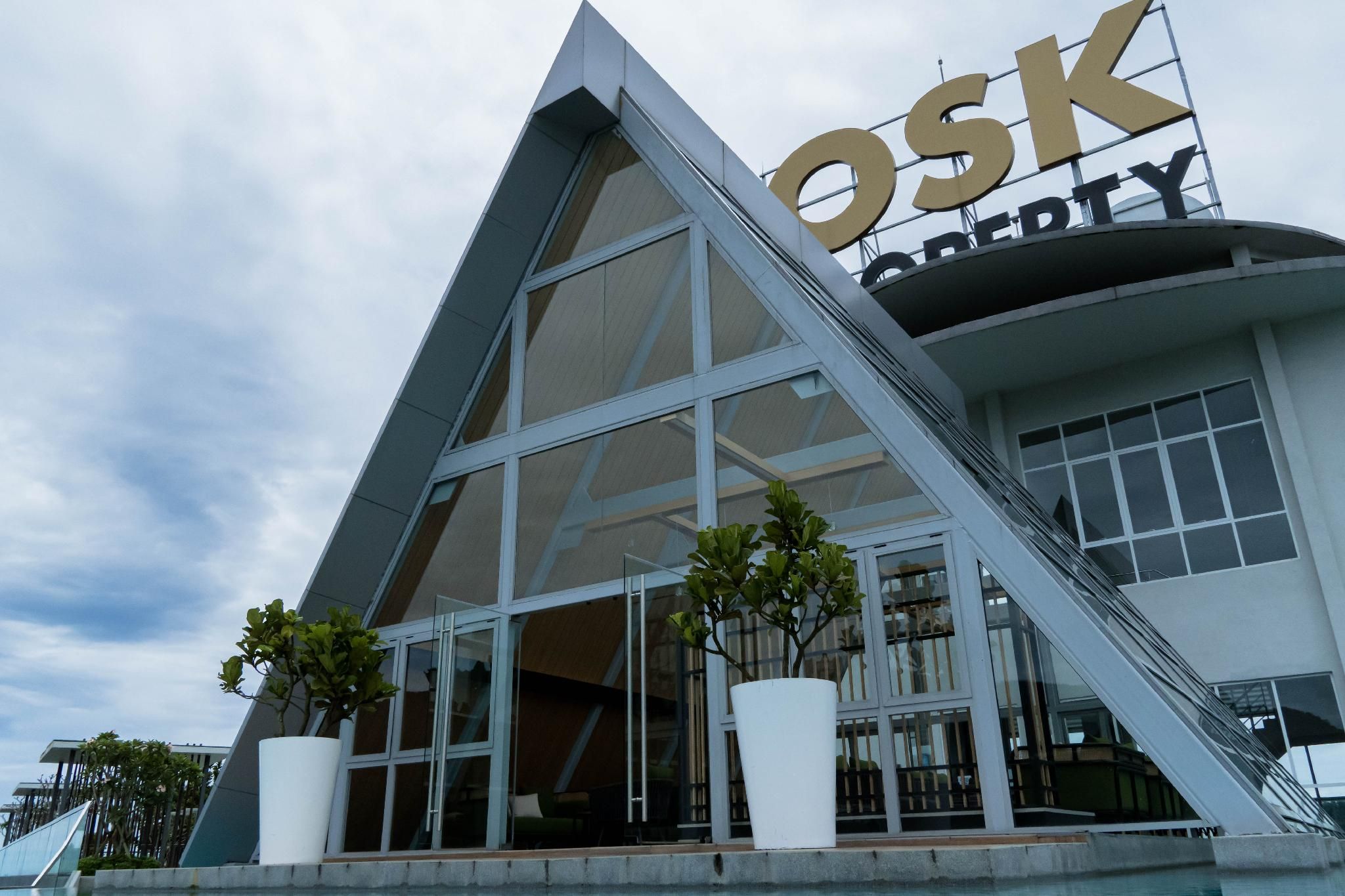 Windmill Upon Hills @ Rapi Suite