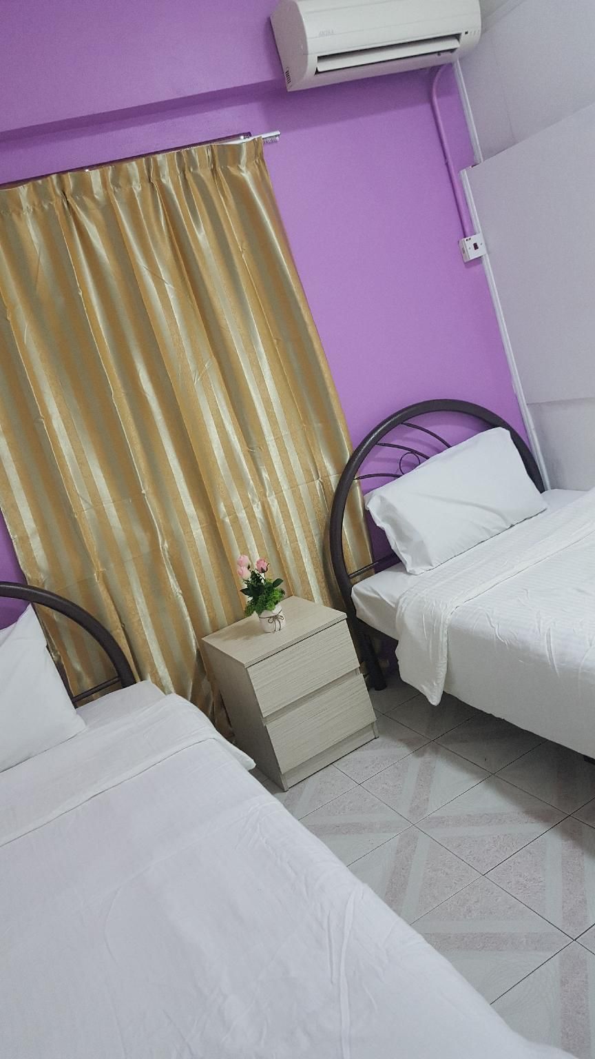 Twin Room with Shared Bathroom