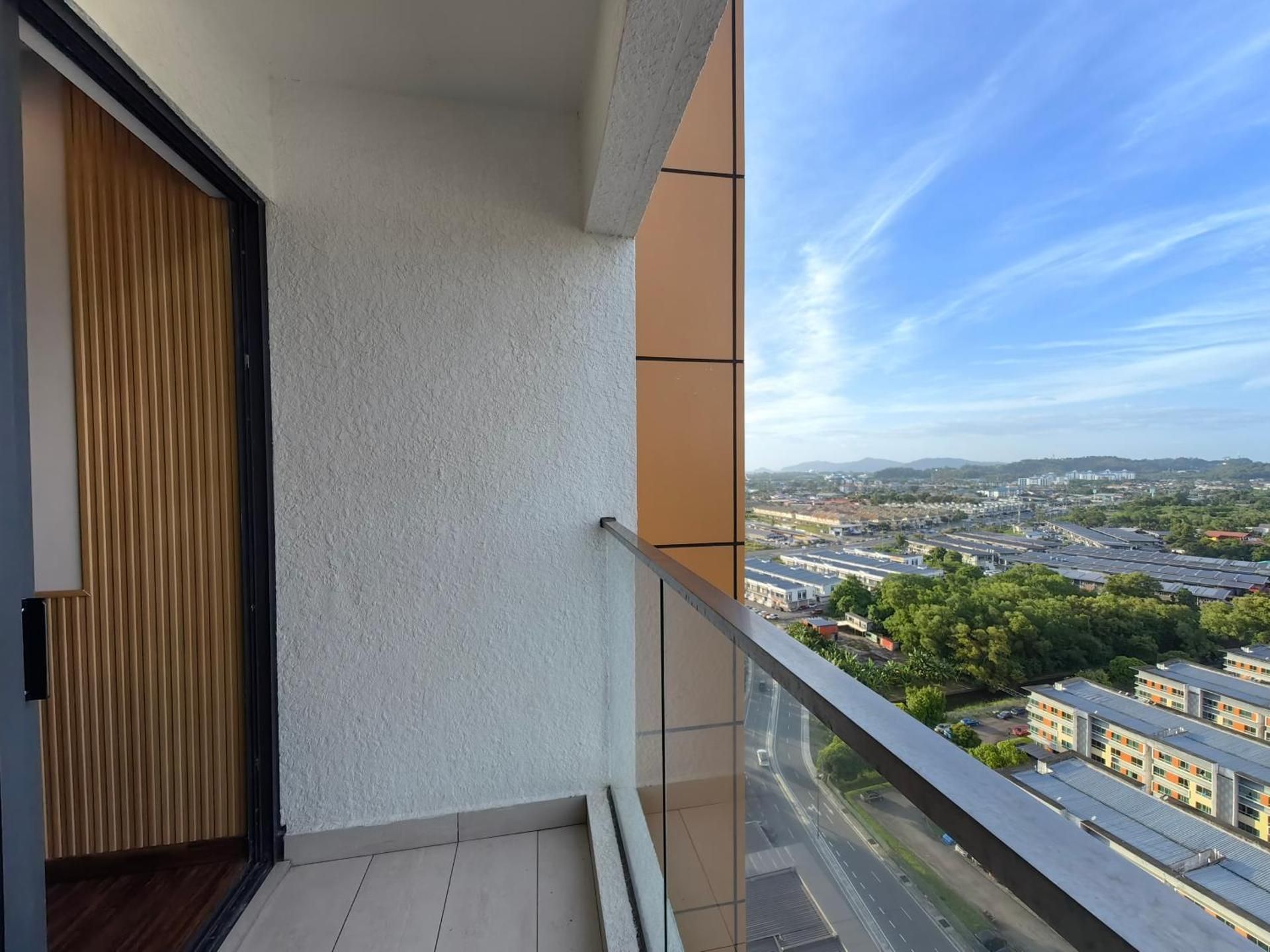 Studio with Balcony