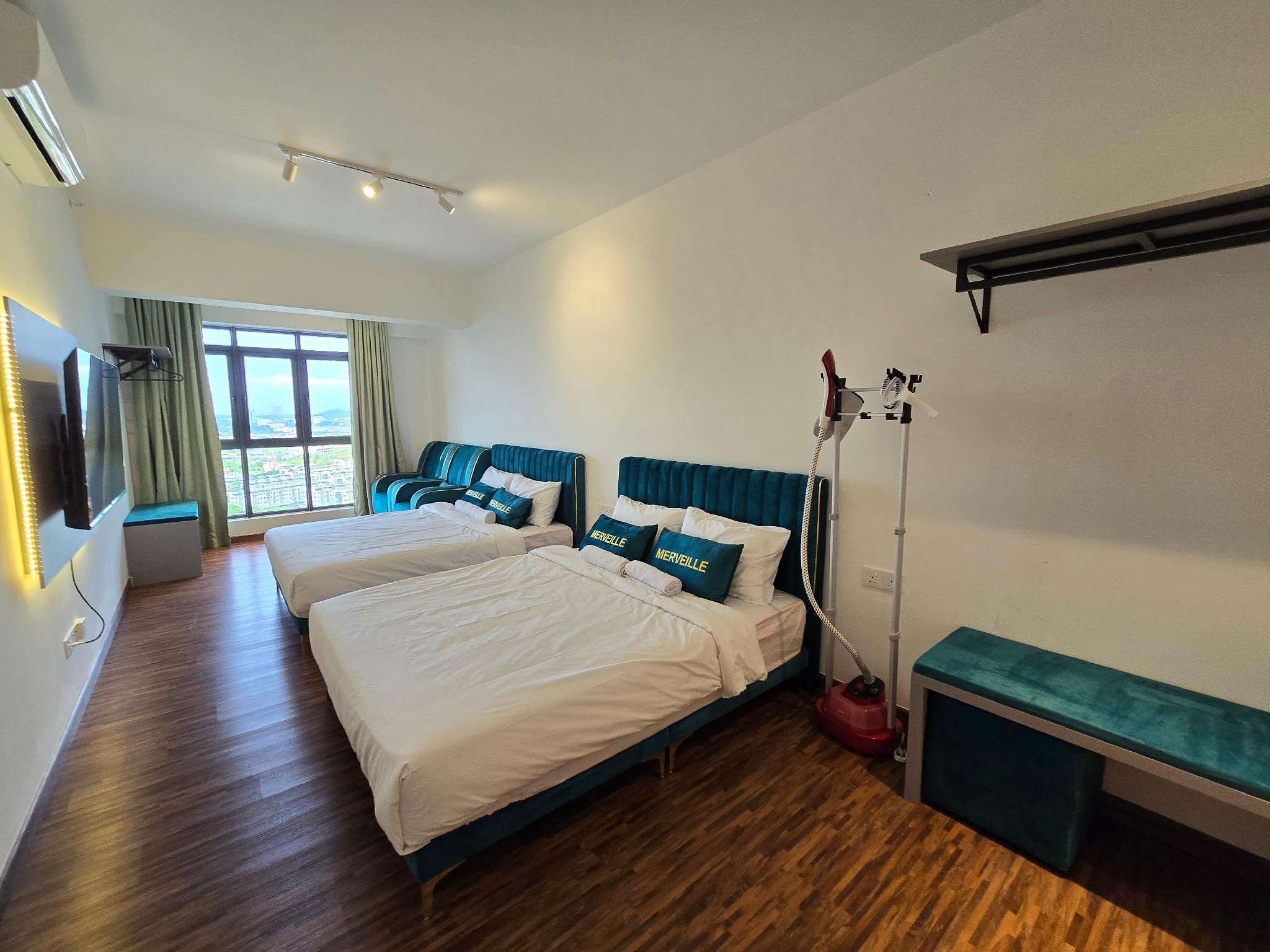 Deluxe Twin Room Type A