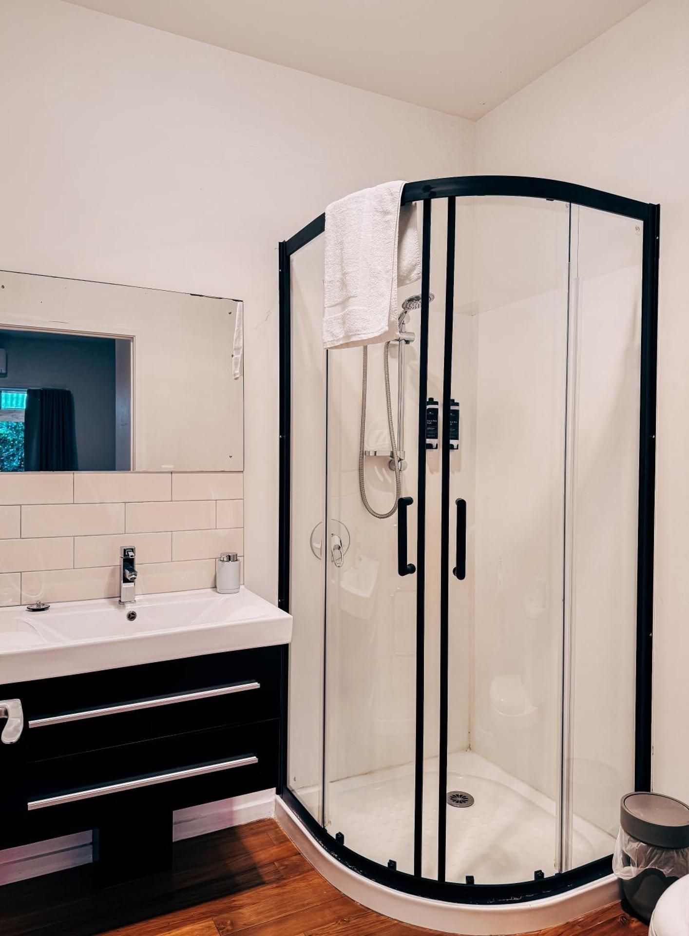 Studio Twin Apartment