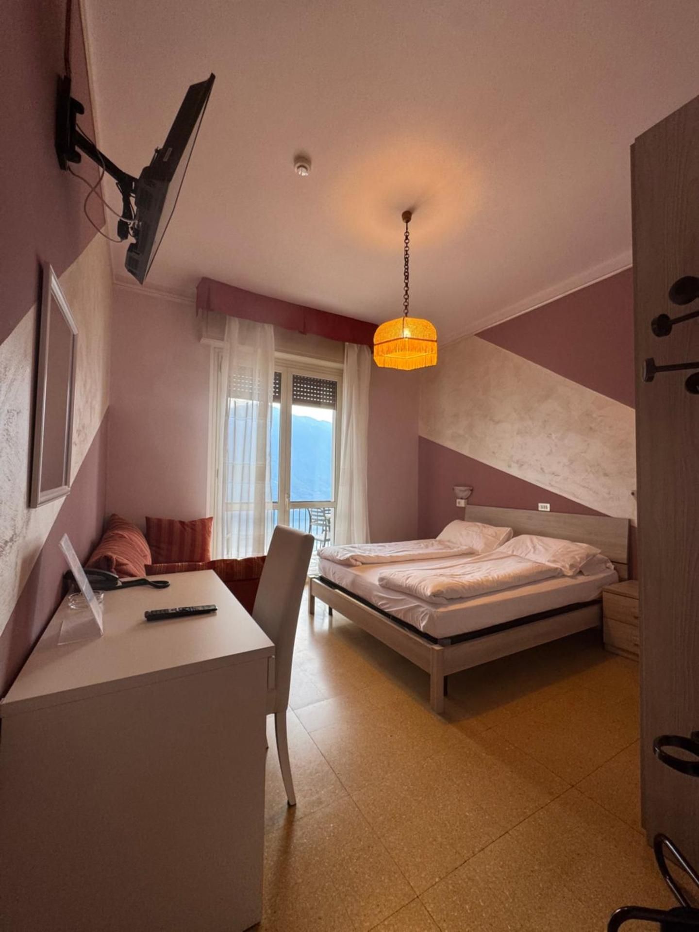 Double Room with Lake View