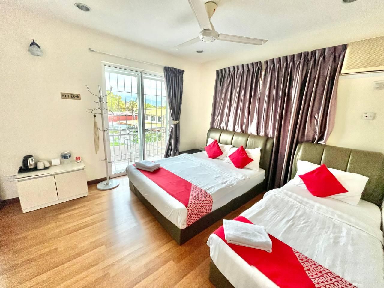 Triple Superior Room
