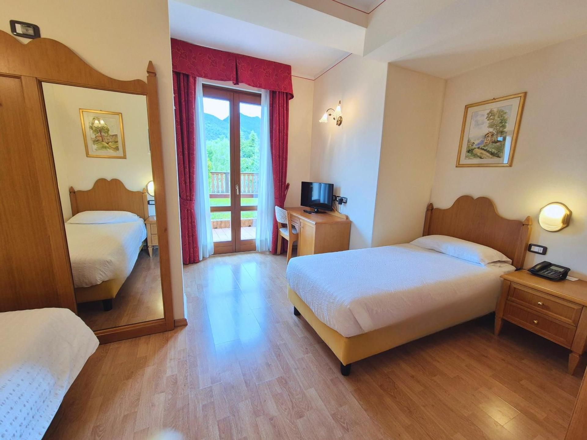 Hotel Pineta Campi