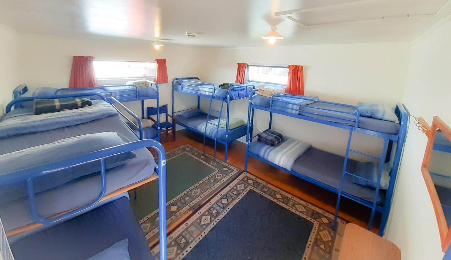Mixed Dormitory Room