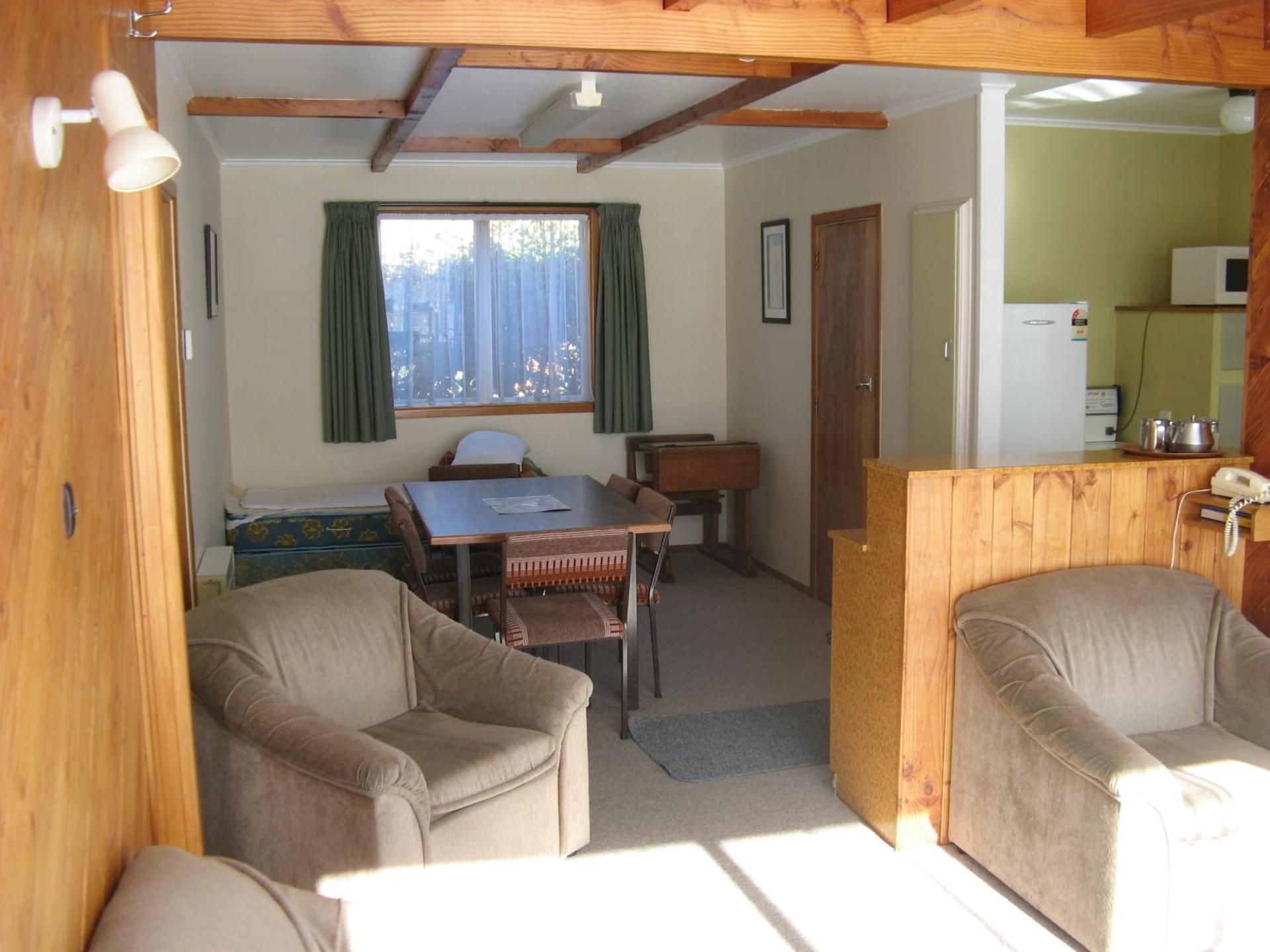 Tongariro River Motel Superior Family Room