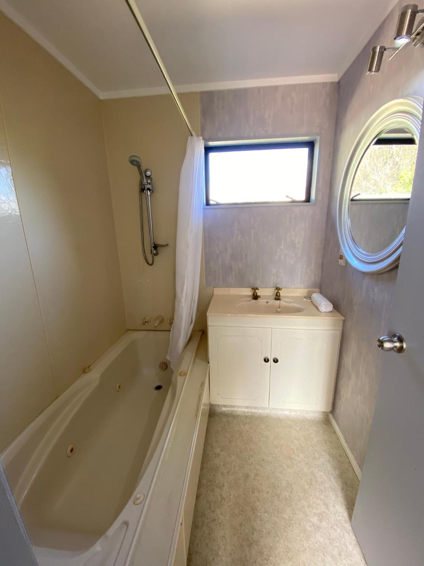 Motuoapa Bay Chalets Superior Chalet 2