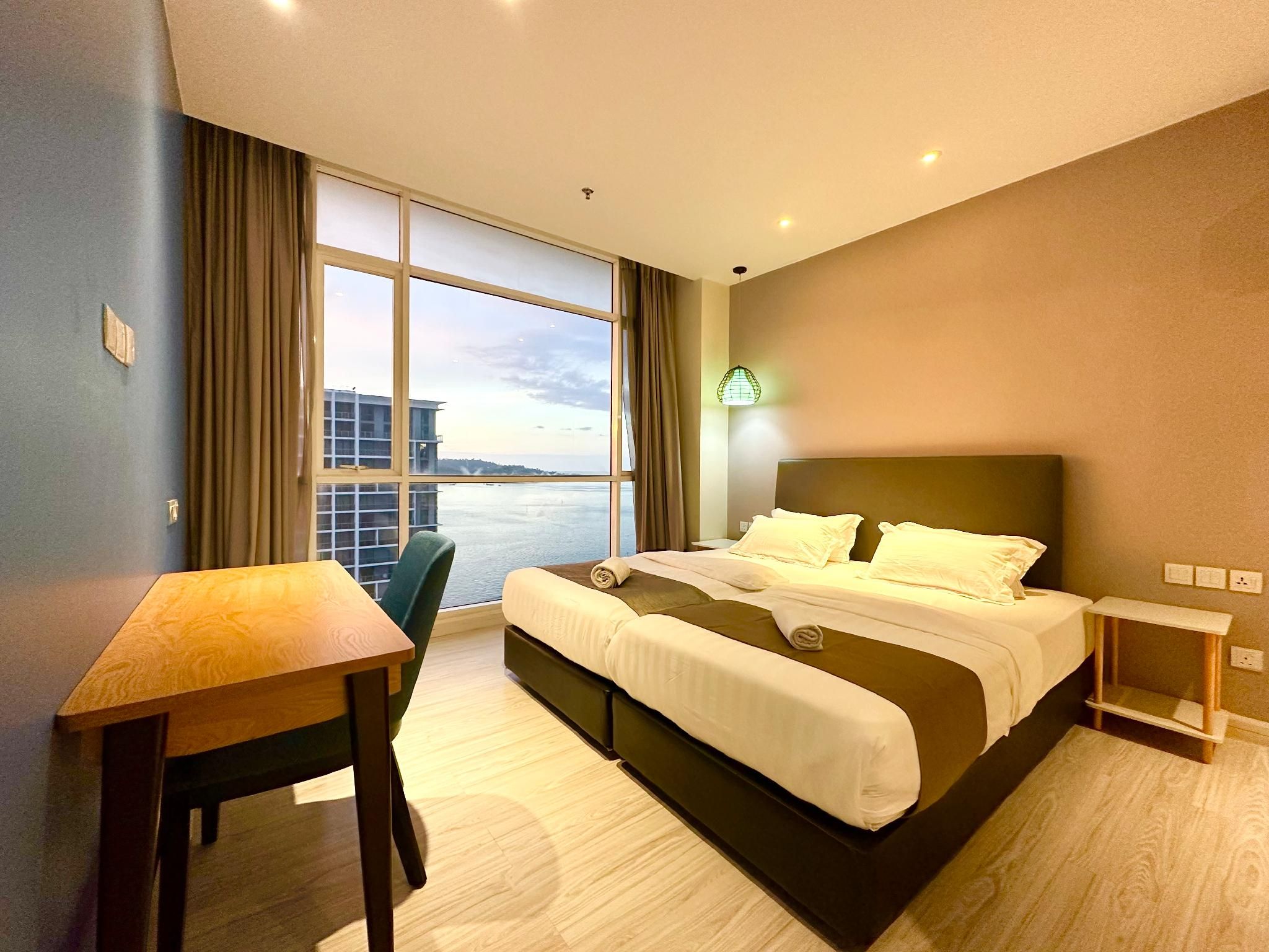 2 Bedroom Ocean Suite