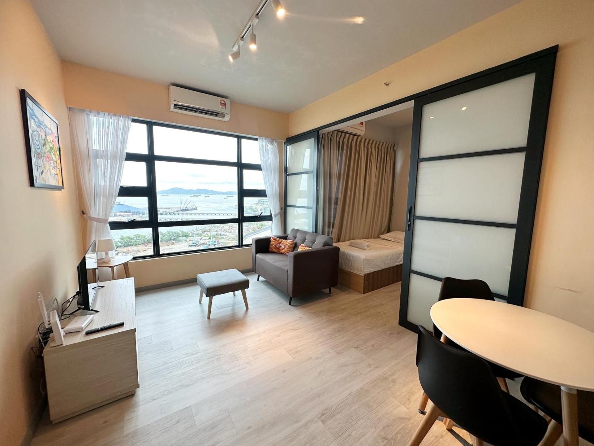 Two-Bedroom Deluxe Apartment with Ocean View