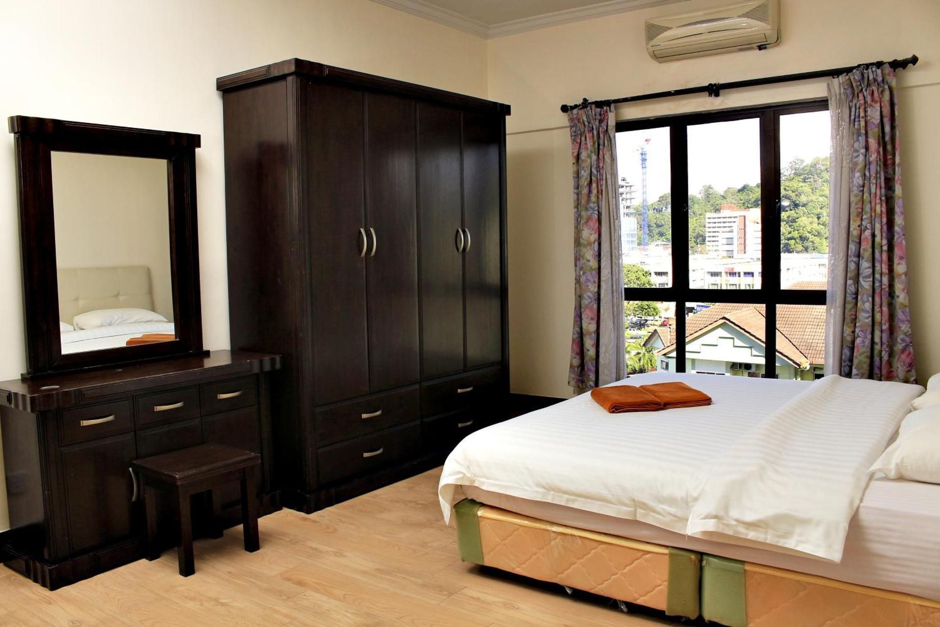 2Bedroom 1 Common Bathroom Sleeps 4 Pax