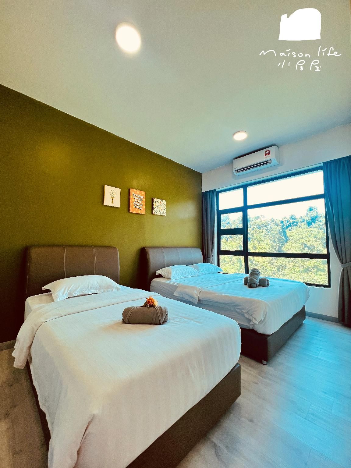 2 Bedroom 2 room Suite
