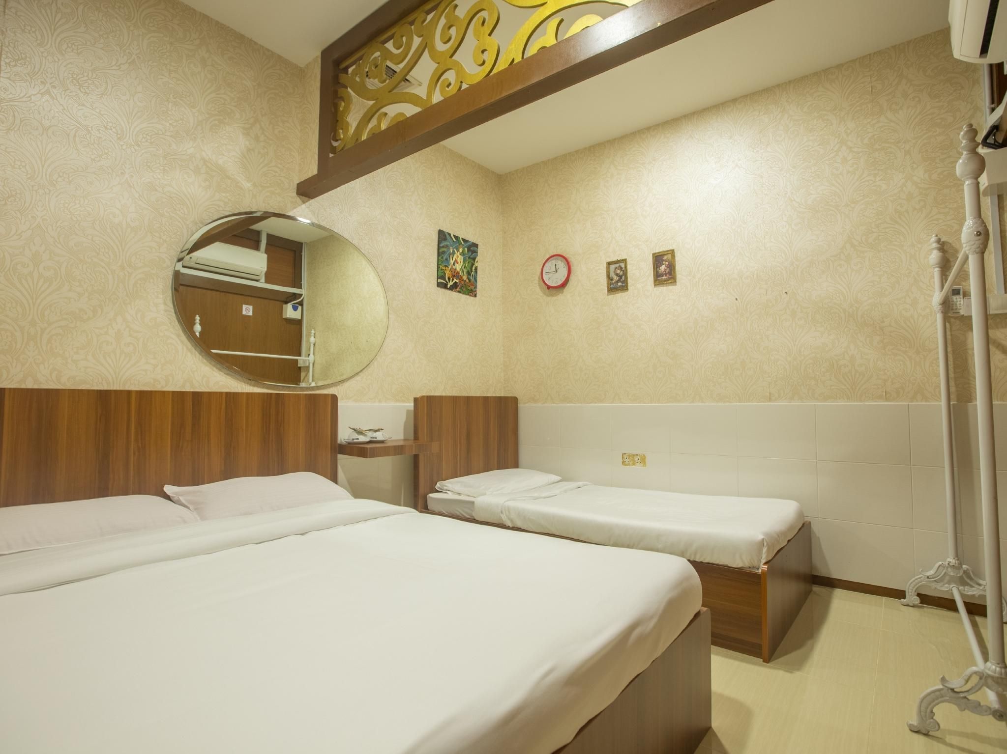 Triple Room