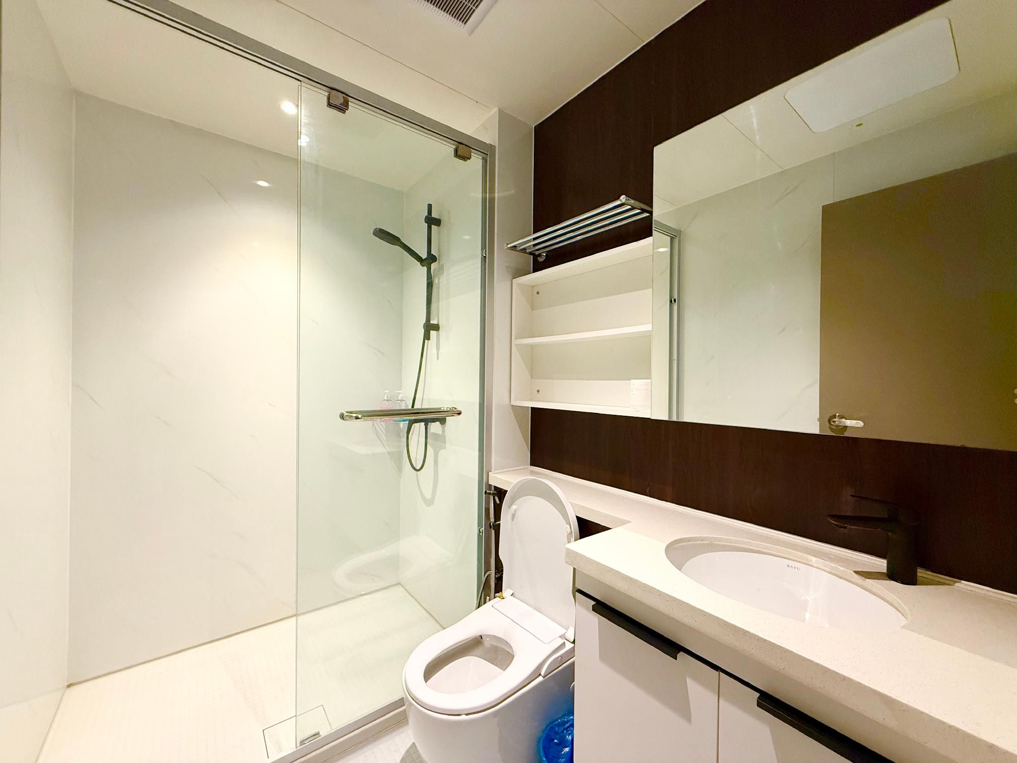 Muji Style - Cozy Family Suite with Balcony
