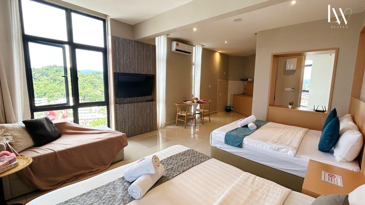 Deluxe Partial View Room