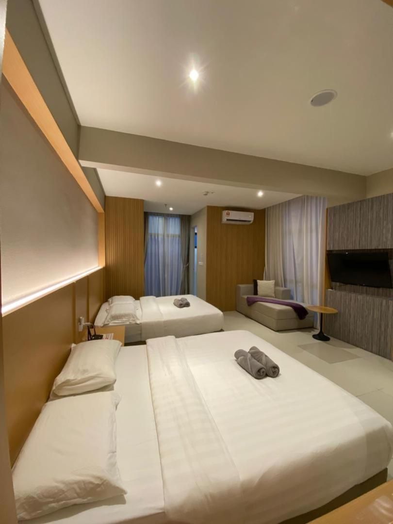 Quadruple Room with Balcony