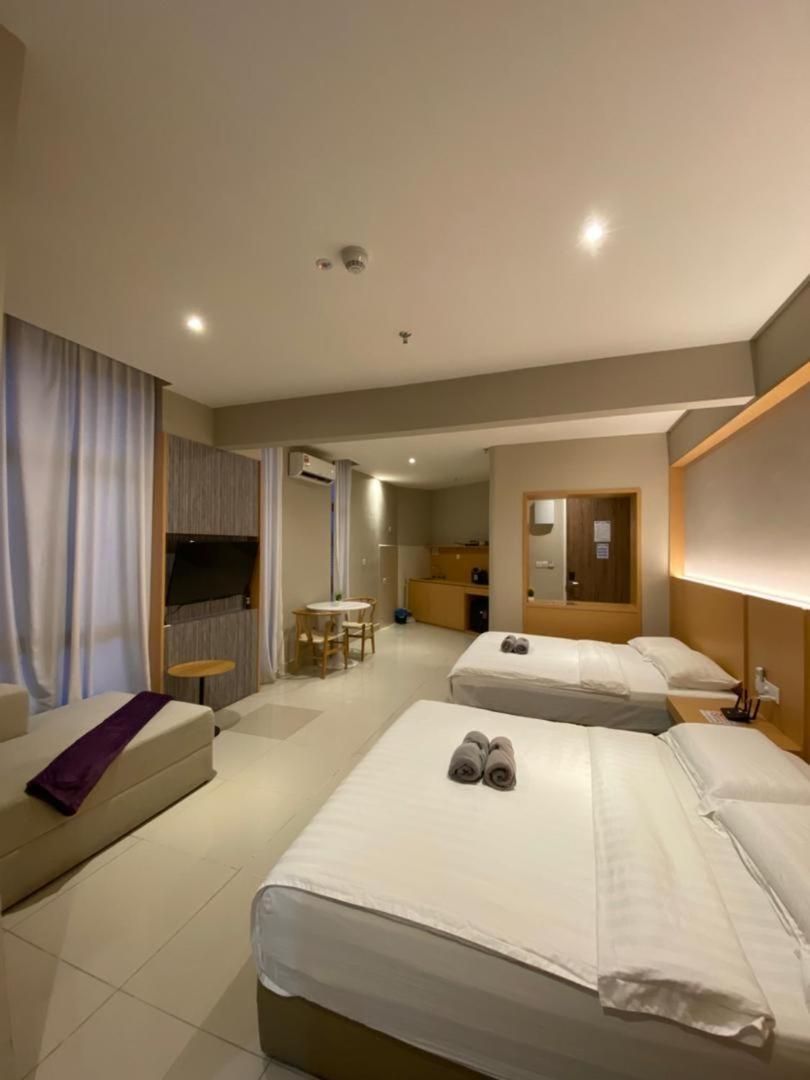 Quadruple Room with Balcony