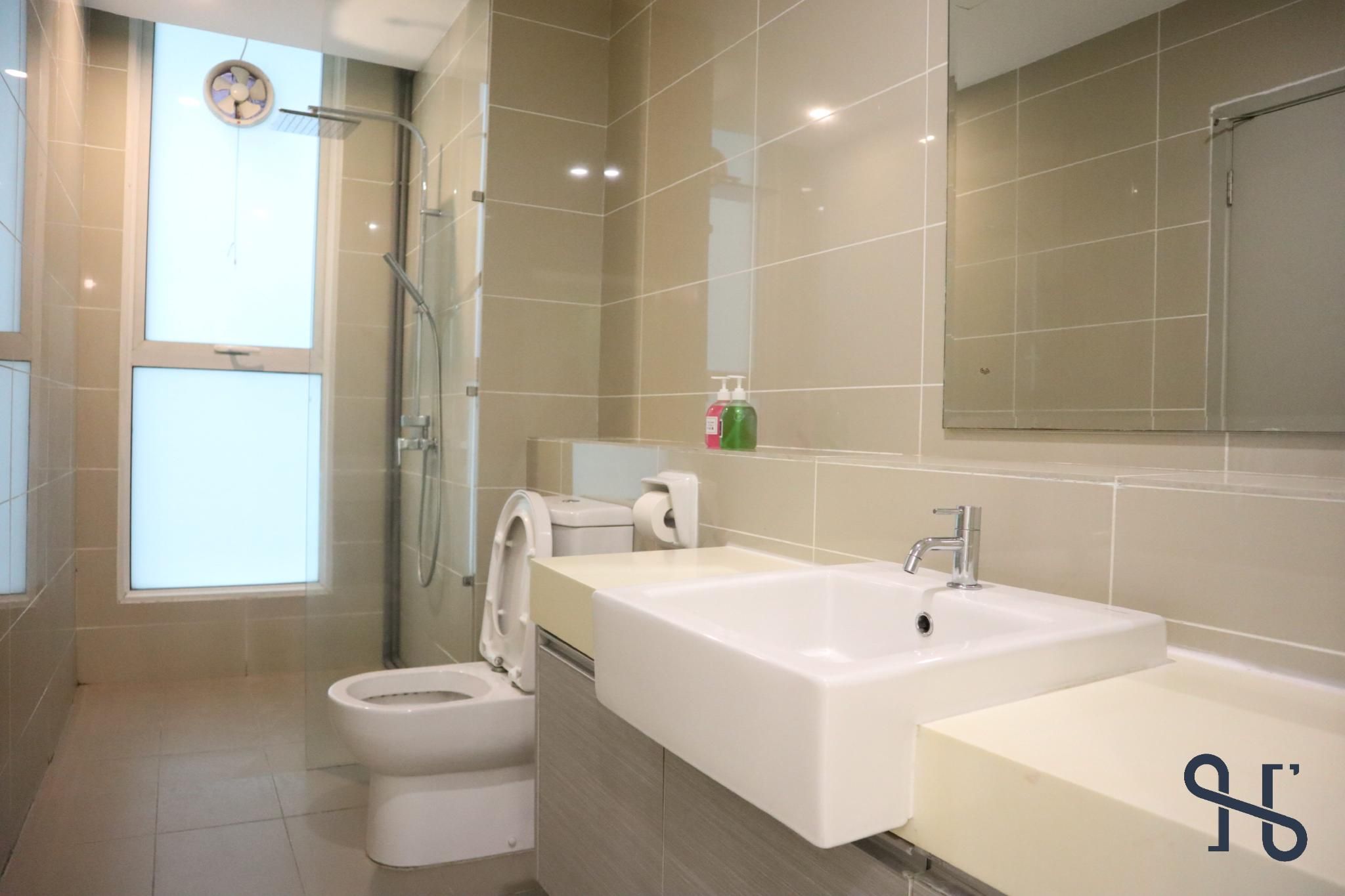 2-Bedroom Deluxe Suite