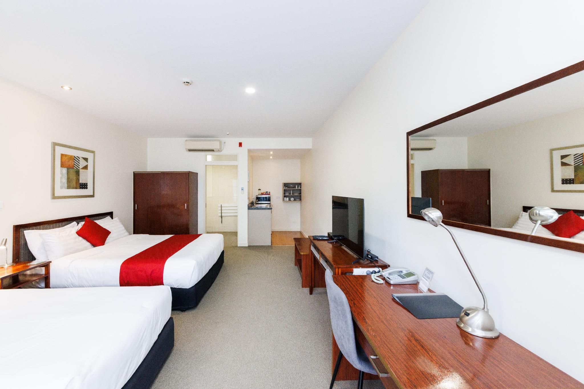 Twin Room with Shower