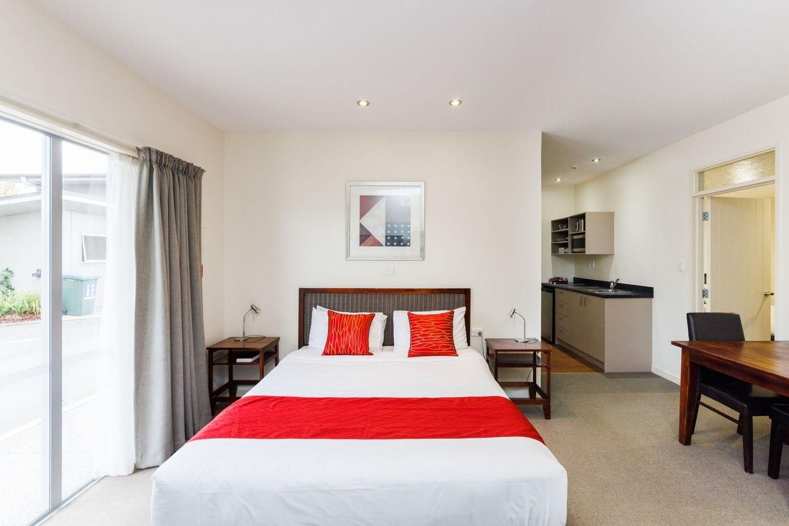One Bedroom Suite