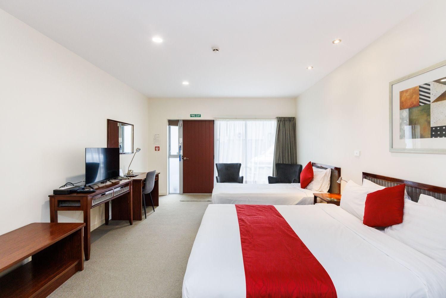 Accessible Twin Room (Wheelchair Accessible)