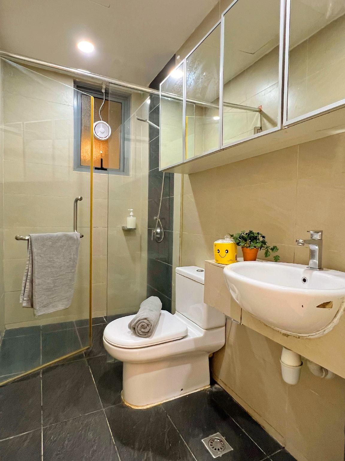 Sea View Apartment