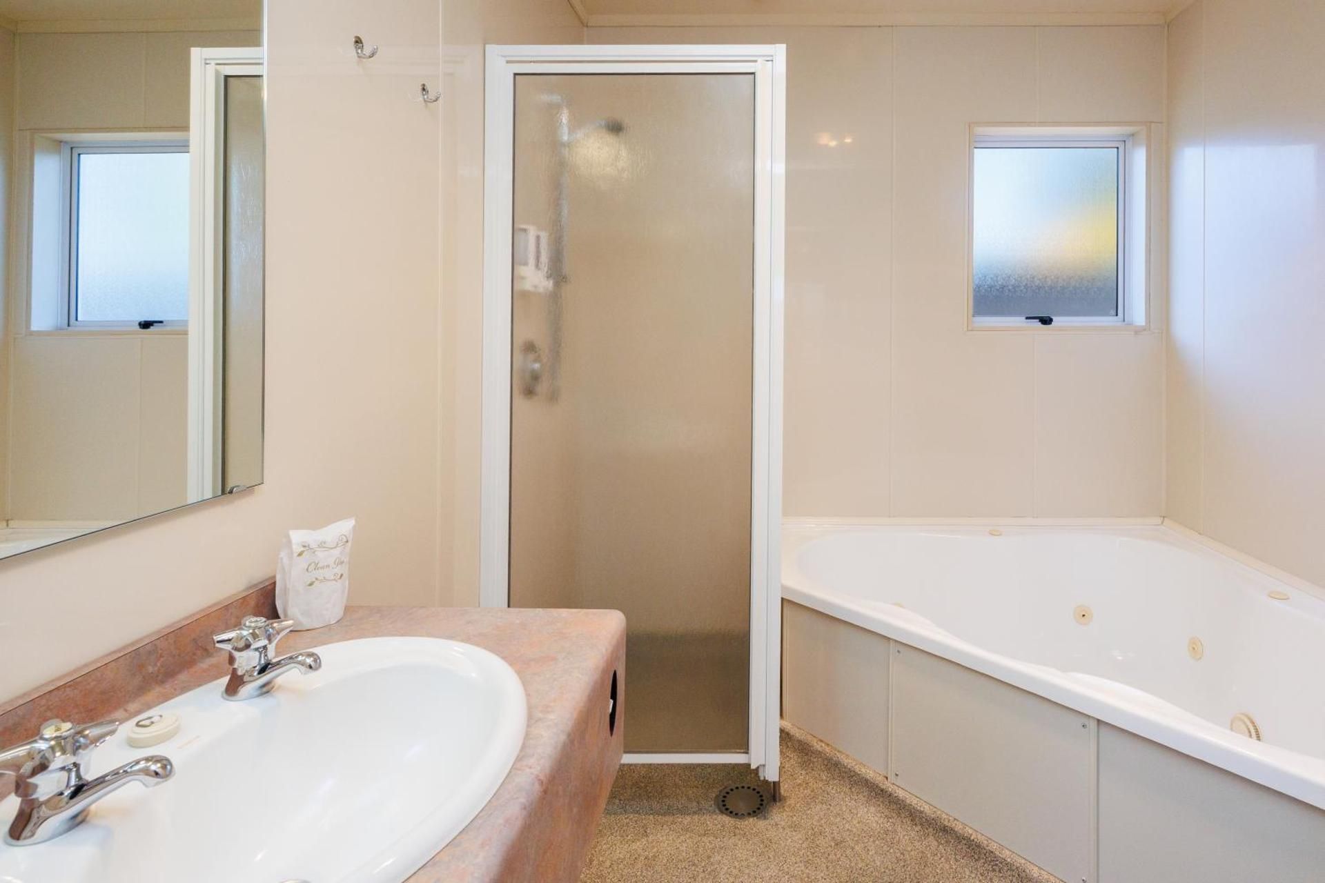 Family One-Bedroom Suite with Spa Bath
