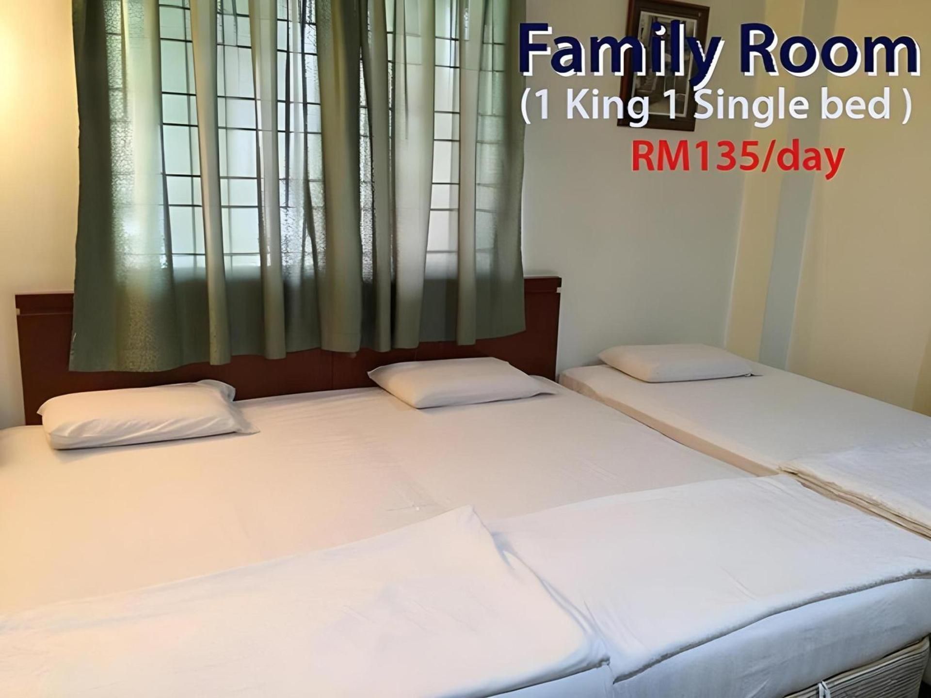 Deluxe Triple Room