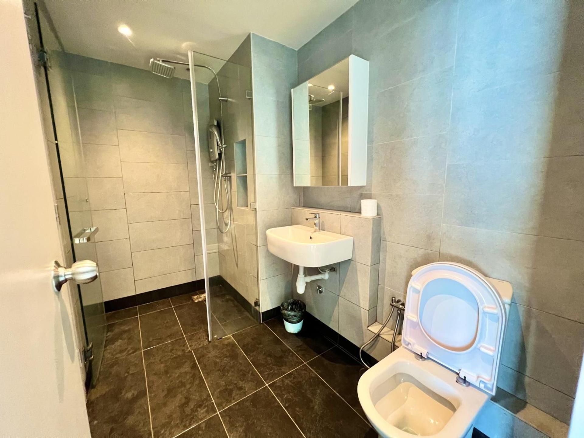 Premier Sea View