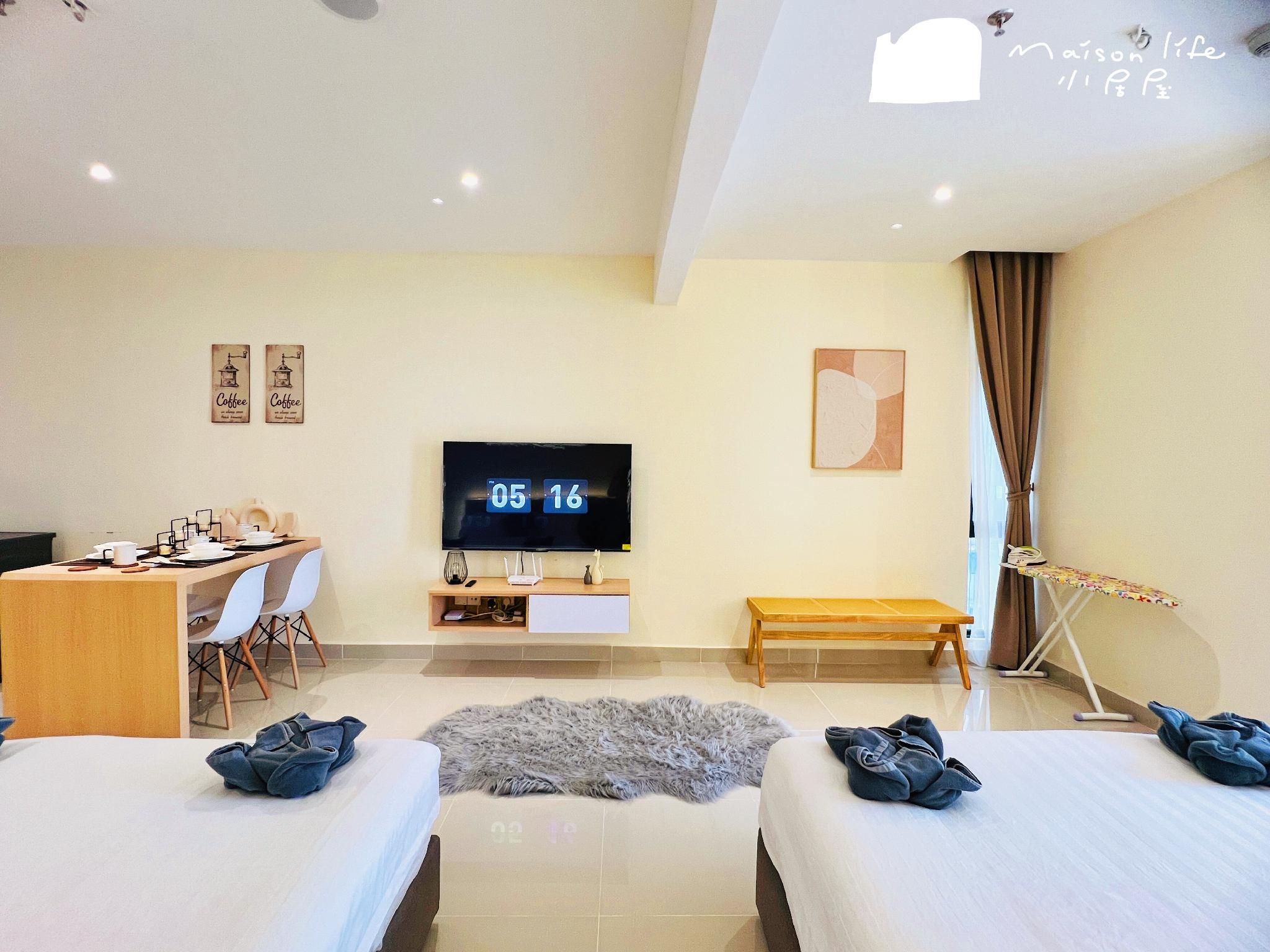 Seaview Pool Suite