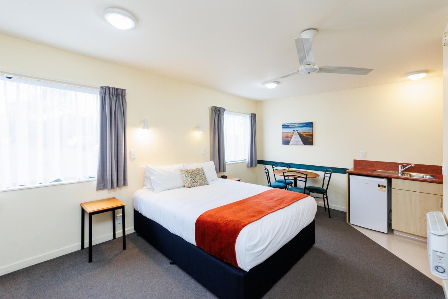 One-Bedroom Suite with Spa Bath