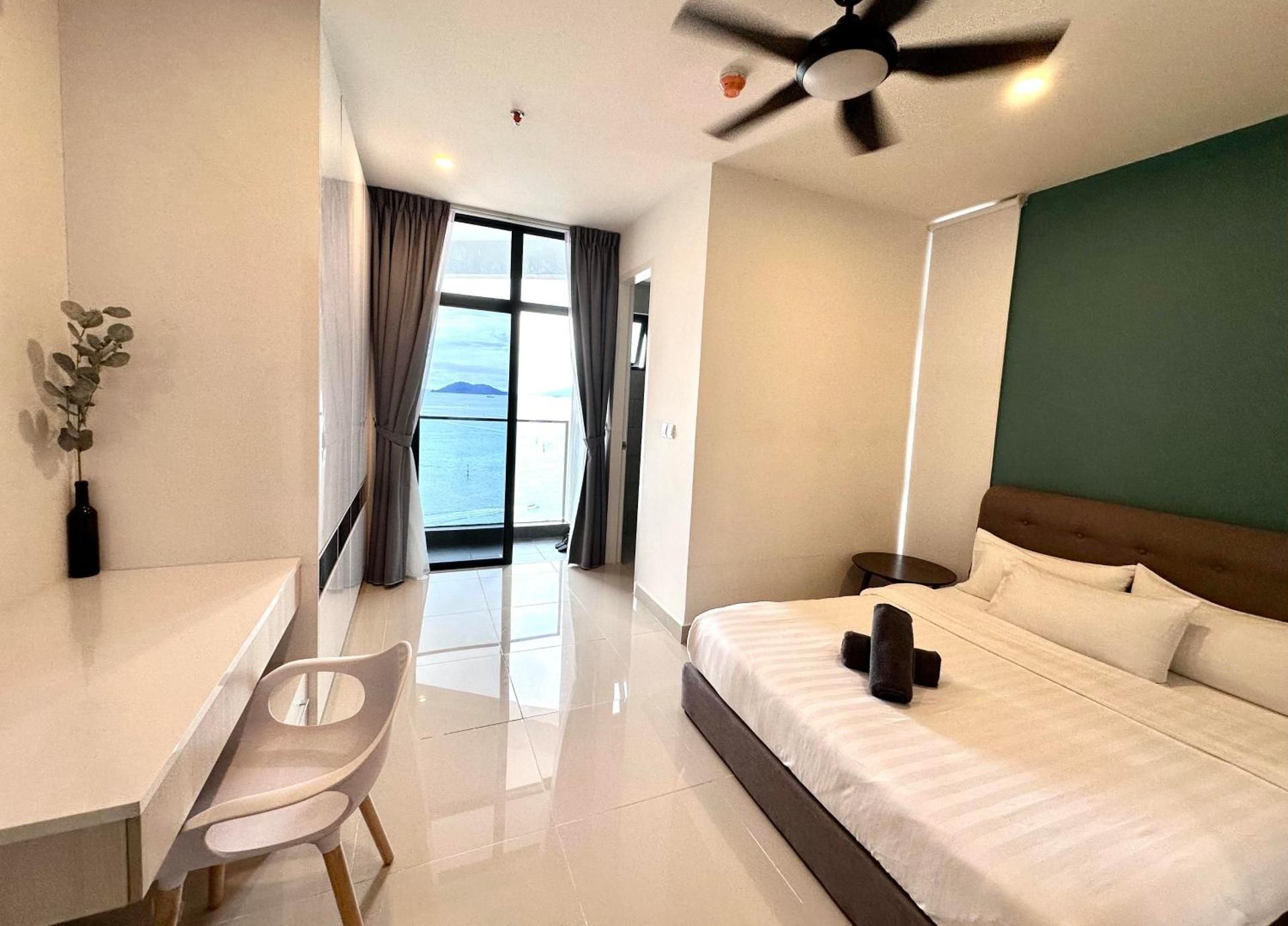 Studio Apartment with Sea View