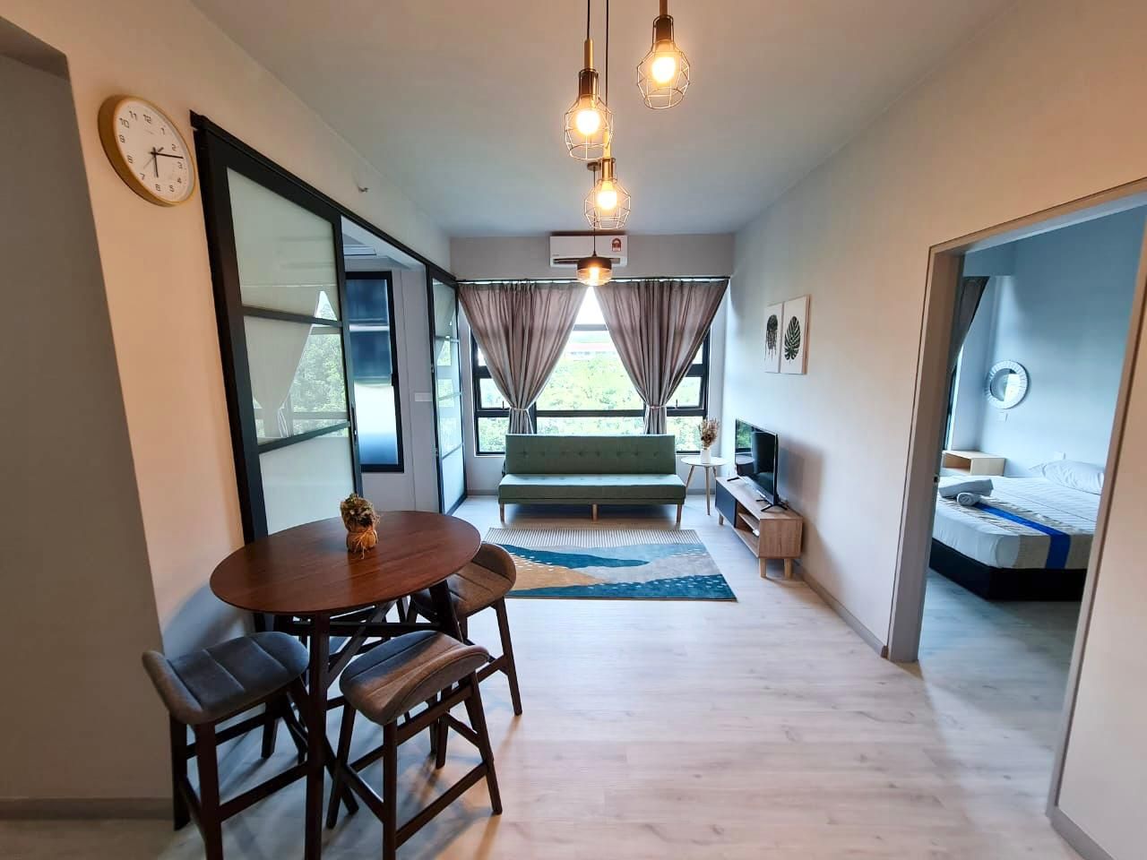 Staycation at Deluxe Room