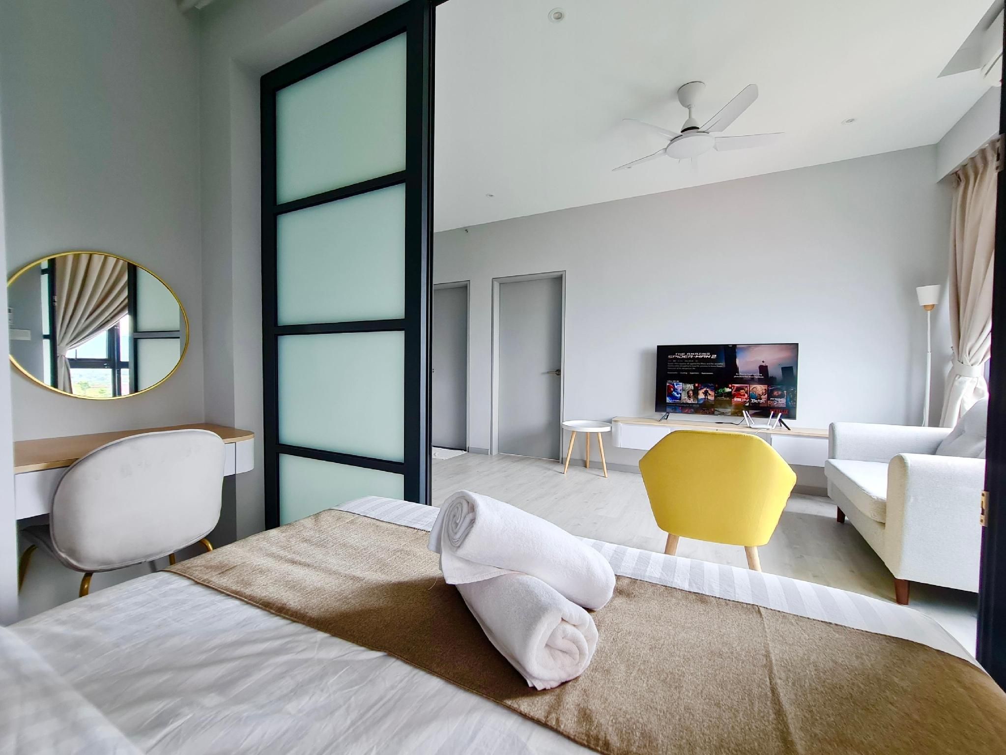 Signature 2-Bedroom Unit