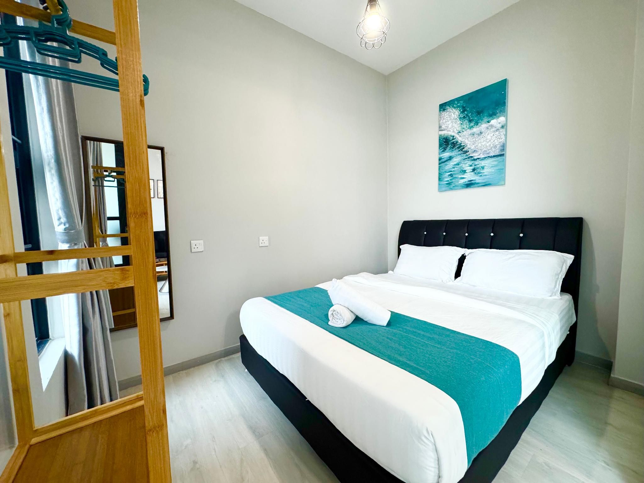 Sea and Pool View Family Suite