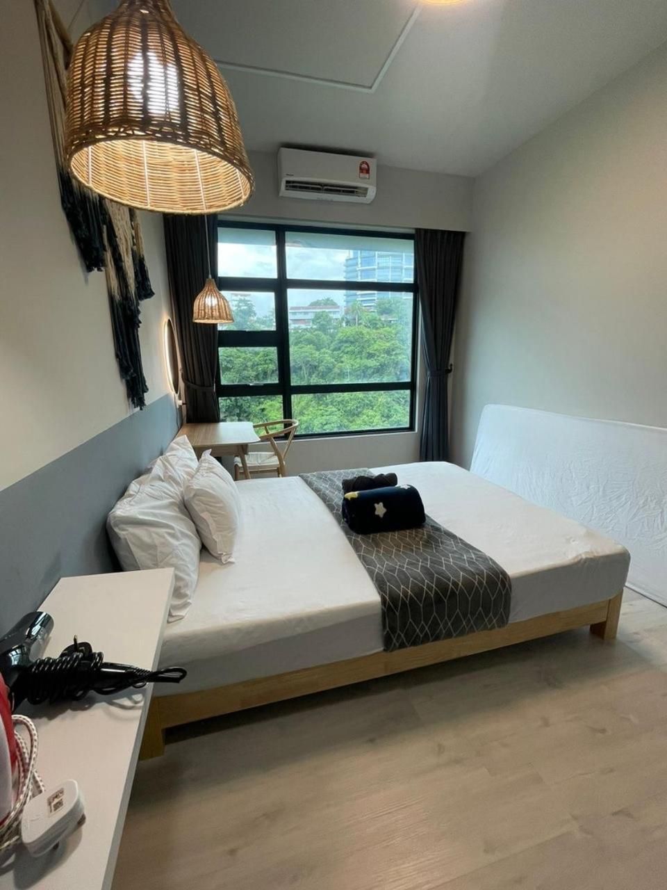 Two-Bedroom Apartment with Mountain View